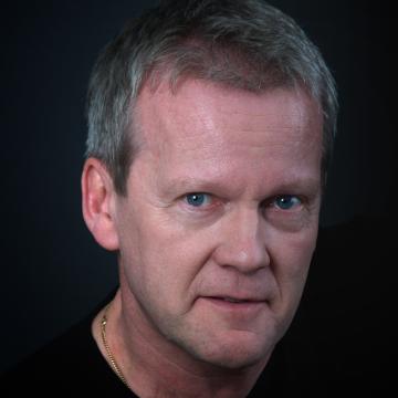 Portrait of Dr Pasi Sahlberg
